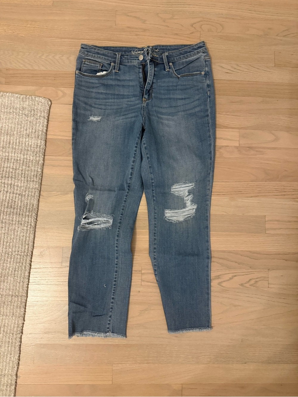 Universal Thread Ripped Stretch Jeans